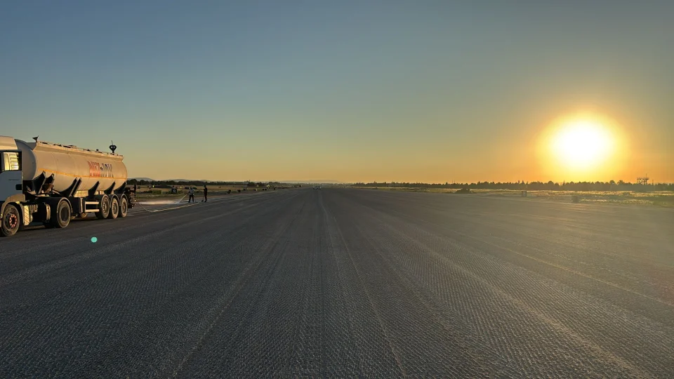 Eskişehir Airport Main Runway Strengthening and AEW Aircraft Connection Taxiways Construction